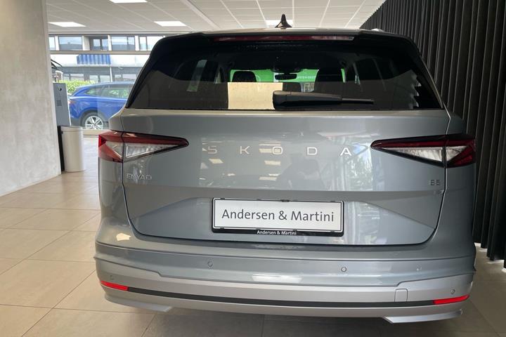 Grå Skoda Enyaq fra 2026