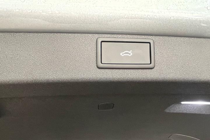 Grå Skoda Enyaq fra 2026
