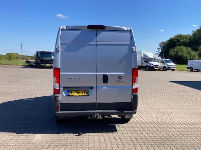 Sølv Fiat Ducato fra 2017