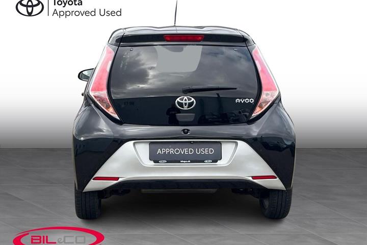 Sort Toyota Aygo fra 2017