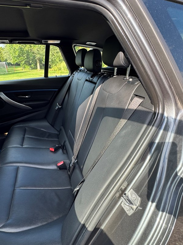 undefined BMW 330i fra 2019