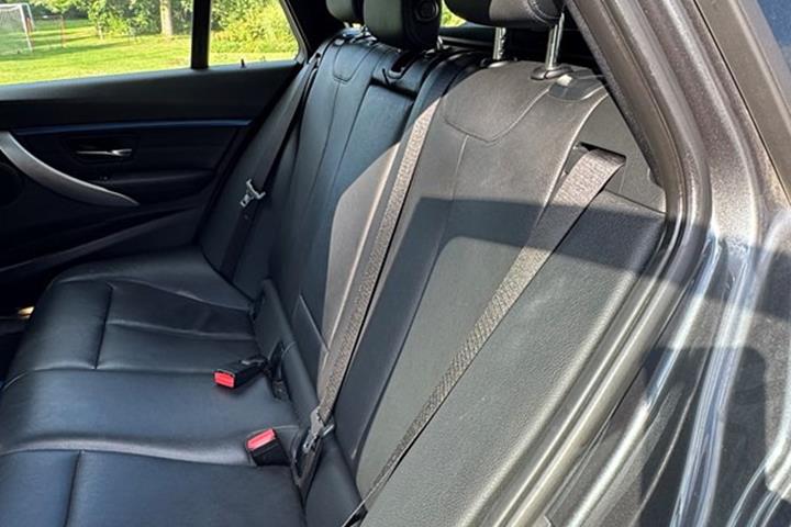 undefined BMW 330i fra 2019
