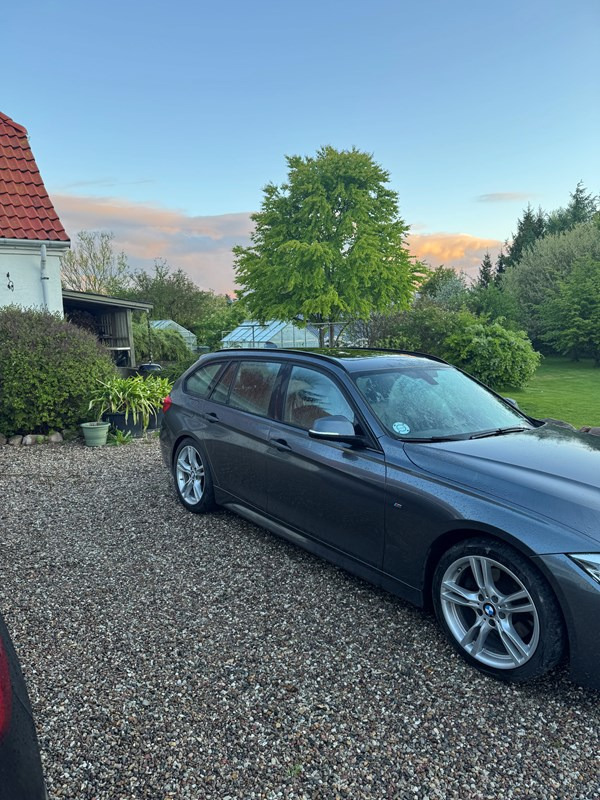 undefined BMW 330i fra 2019