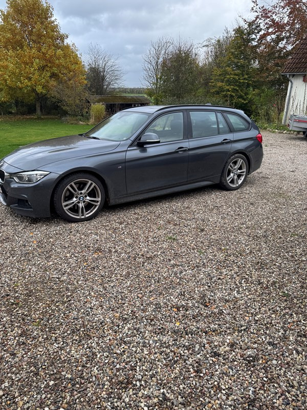 undefined BMW 330i fra 2019