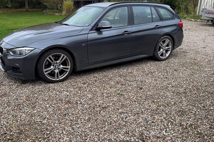 undefined BMW 330i fra 2019