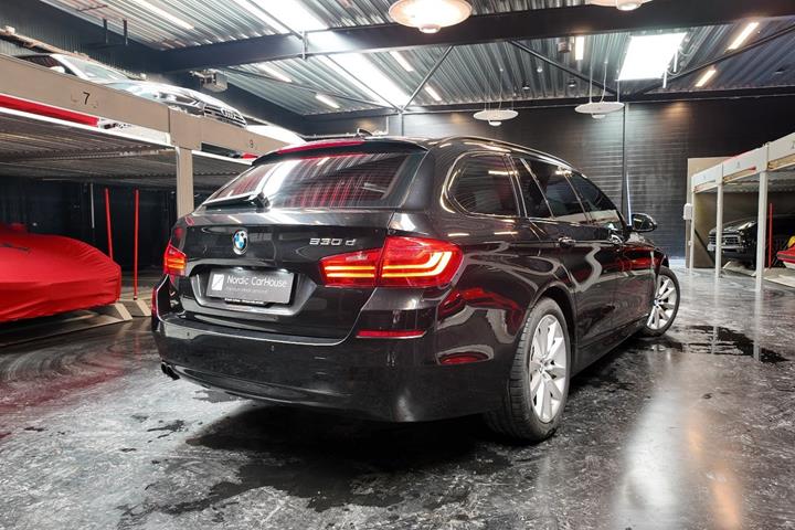 Sort BMW 530d fra 2016