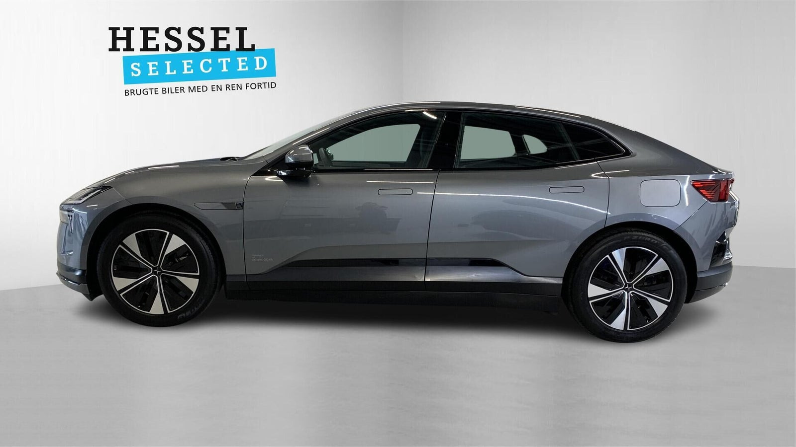 Hvid Polestar 4 fra 2025