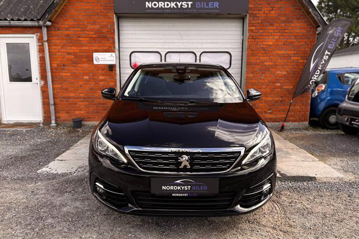 Sort Peugeot 308 fra 2018