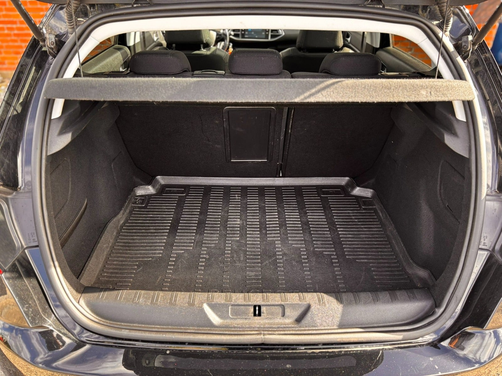 Sort Peugeot 308 fra 2018