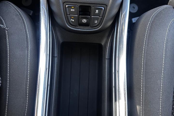 Blå Opel Zafira Tourer fra 2017