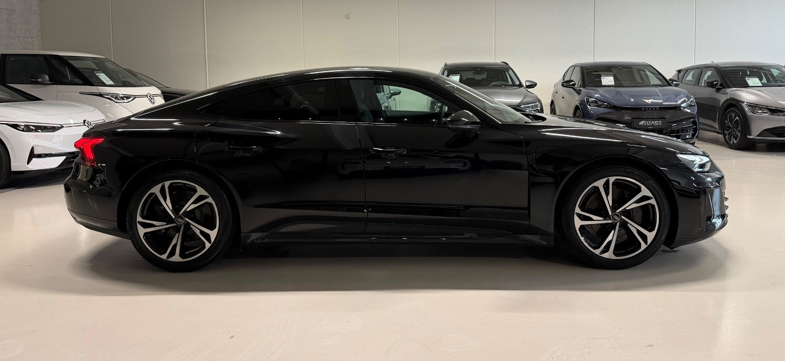 Sort Audi e-tron GT fra 2024