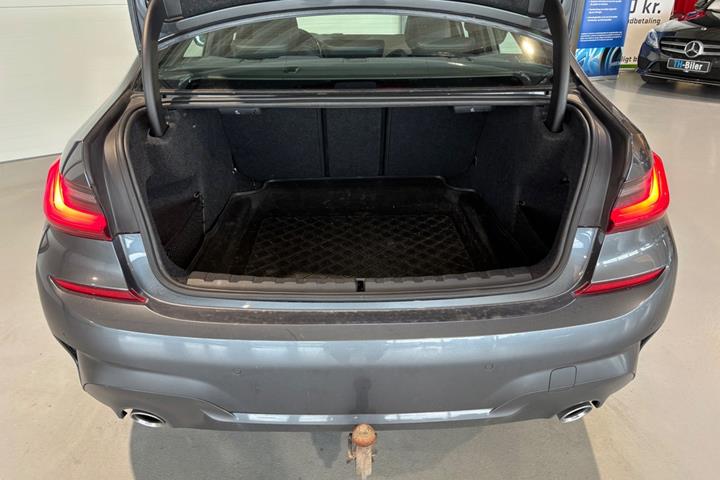 undefined BMW 320d fra 2020