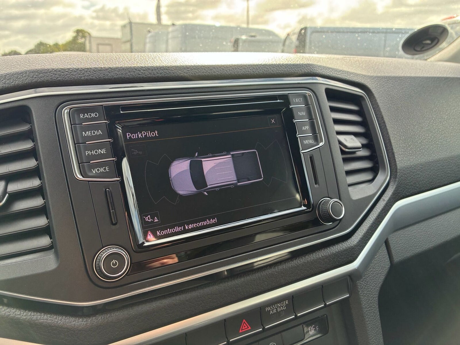Sort VW Amarok fra 2017