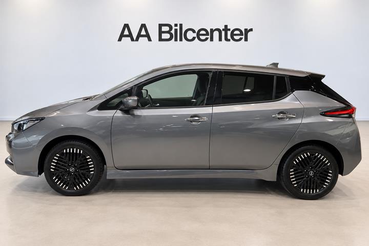 Grå Nissan Leaf fra 2022