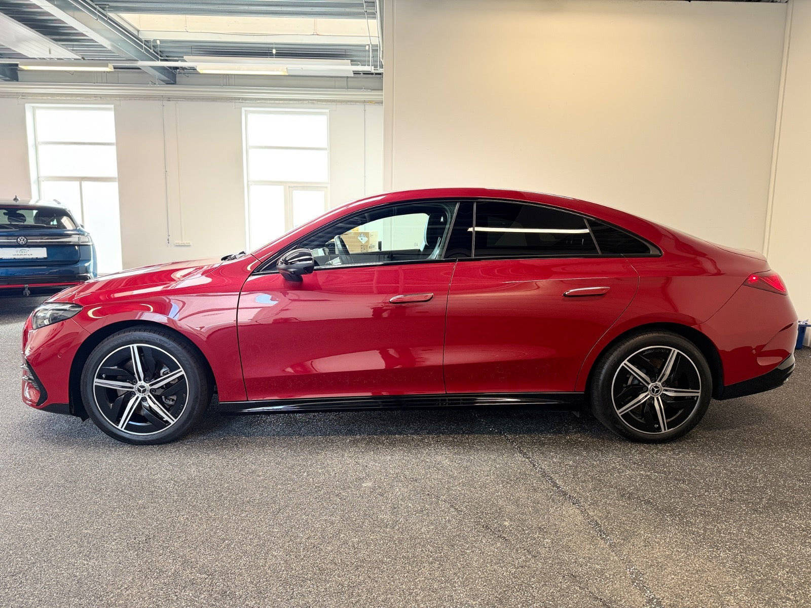 Rød Mercedes CLA250+ fra 2026
