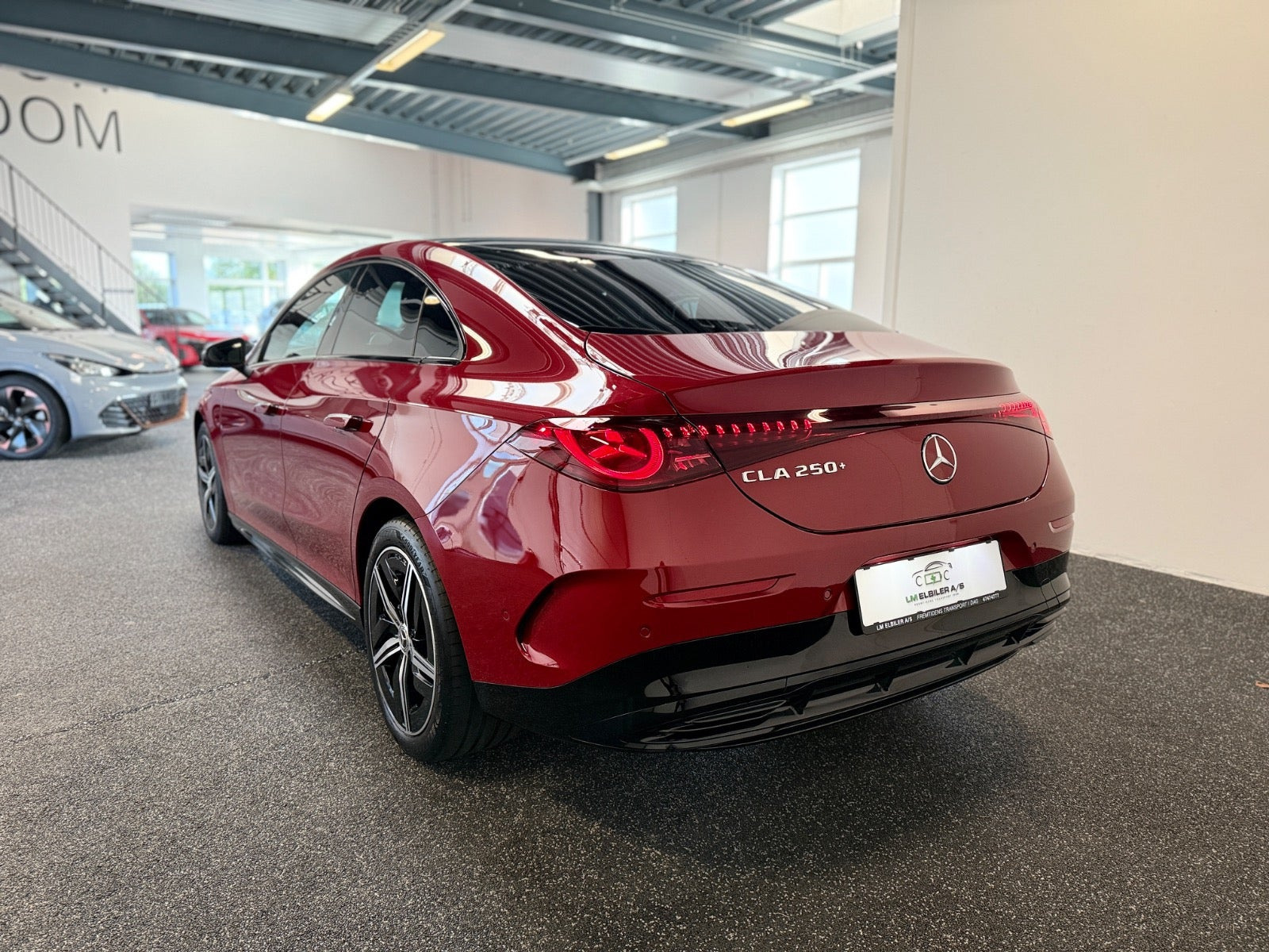 Rød Mercedes CLA250+ fra 2026