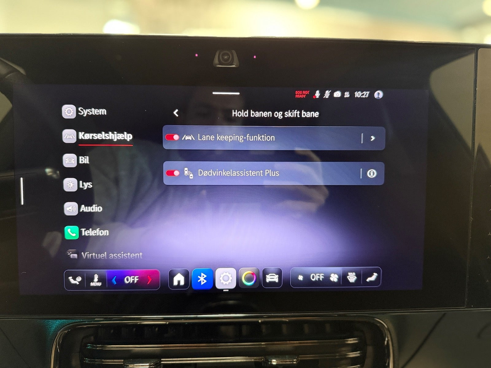 Rød Mercedes CLA250+ fra 2026