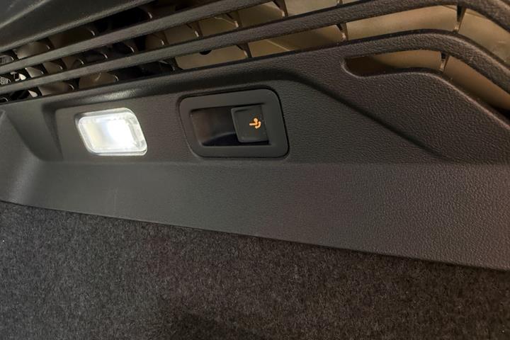 Hvid VW ID.4 fra 2021
