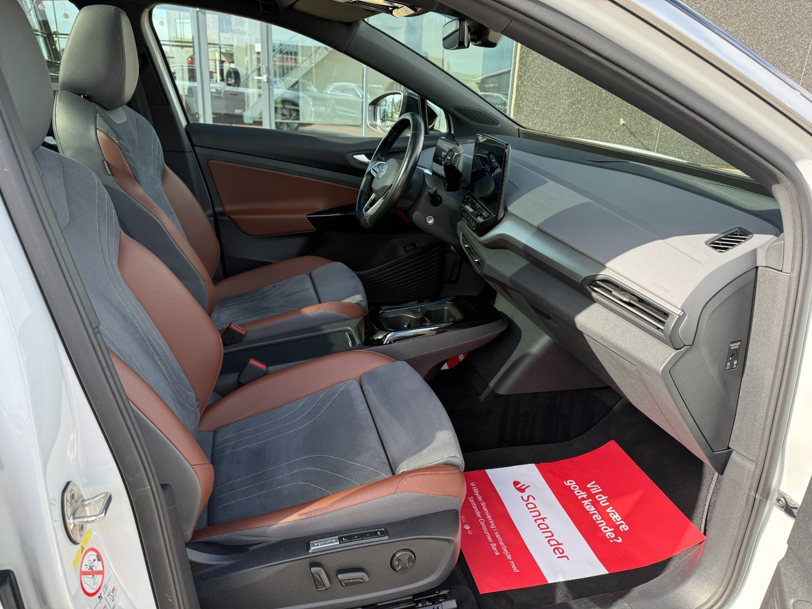 Hvid VW ID.4 fra 2021