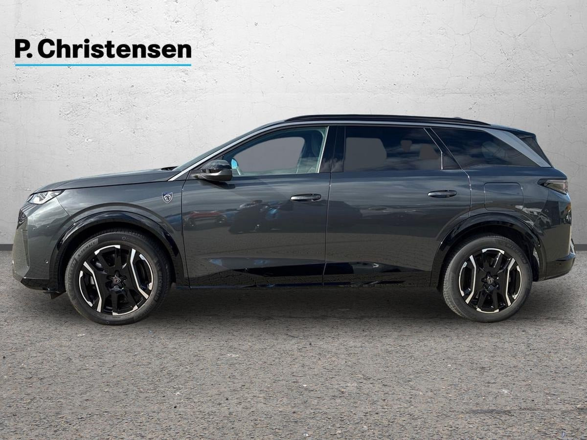 Grå Peugeot e-5008 fra 2025