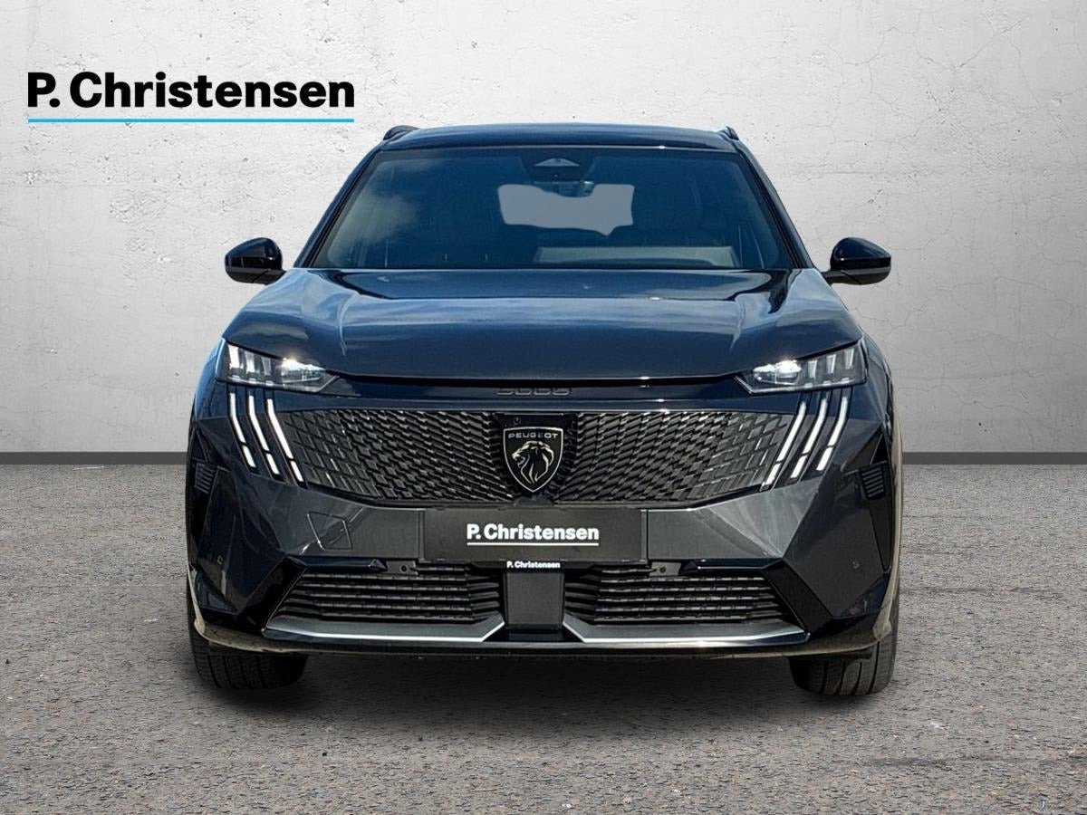 Grå Peugeot e-5008 fra 2025