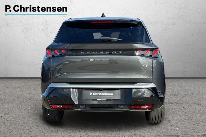 Grå Peugeot e-5008 fra 2025