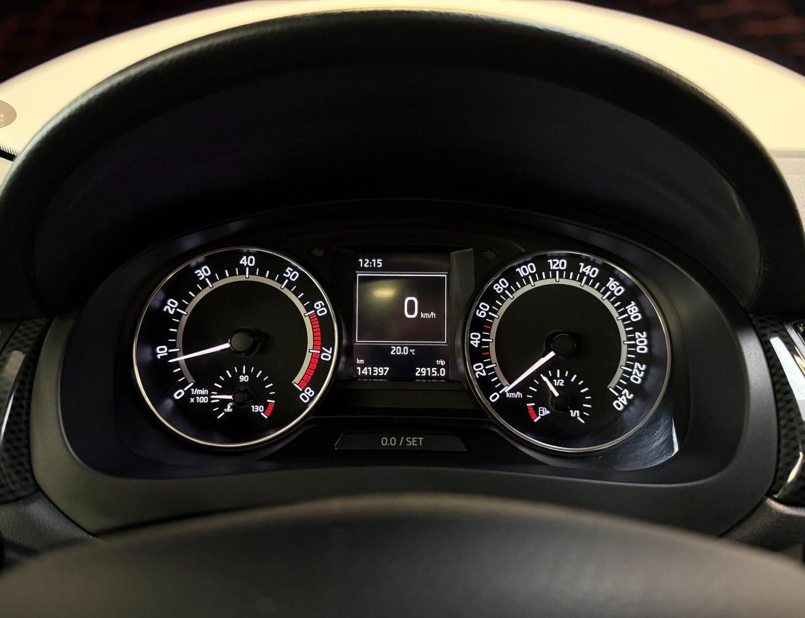 Hvid Skoda Rapid fra 2015