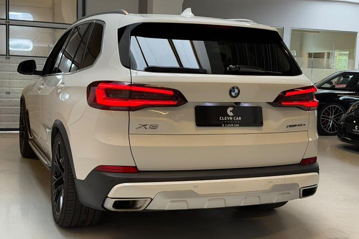 Hvid BMW X5 fra 2020