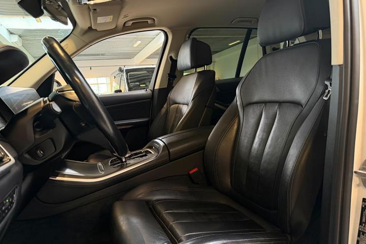 Hvid BMW X5 fra 2020