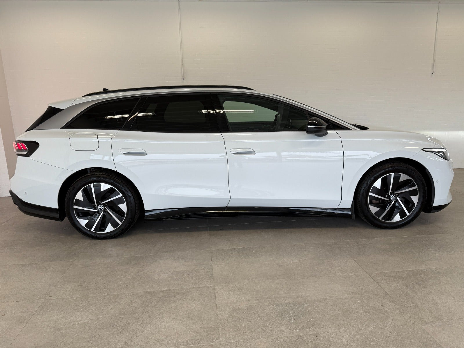 Hvid VW ID.7 fra 2025