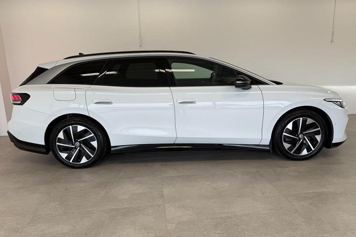 Hvid VW ID.7 fra 2025