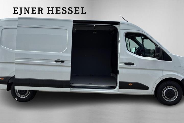 Hvid Renault Master V T35 fra 2025