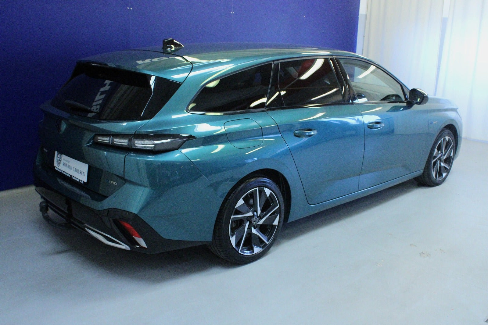 Grøn Peugeot 308 fra 2022