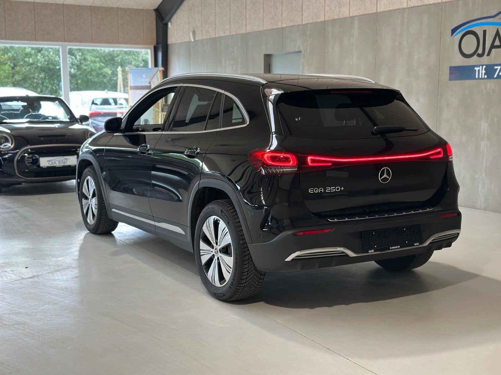 Sort Mercedes EQA250+ fra 2022