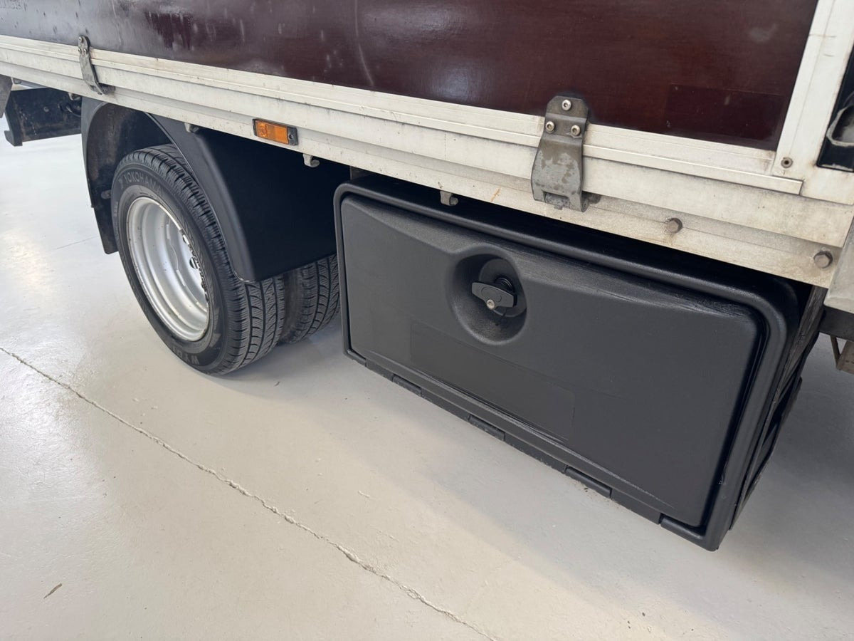 Grå Ford Transit 350 L4 Chassis fra 2020