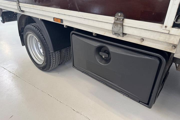 Grå Ford Transit 350 L4 Chassis fra 2020