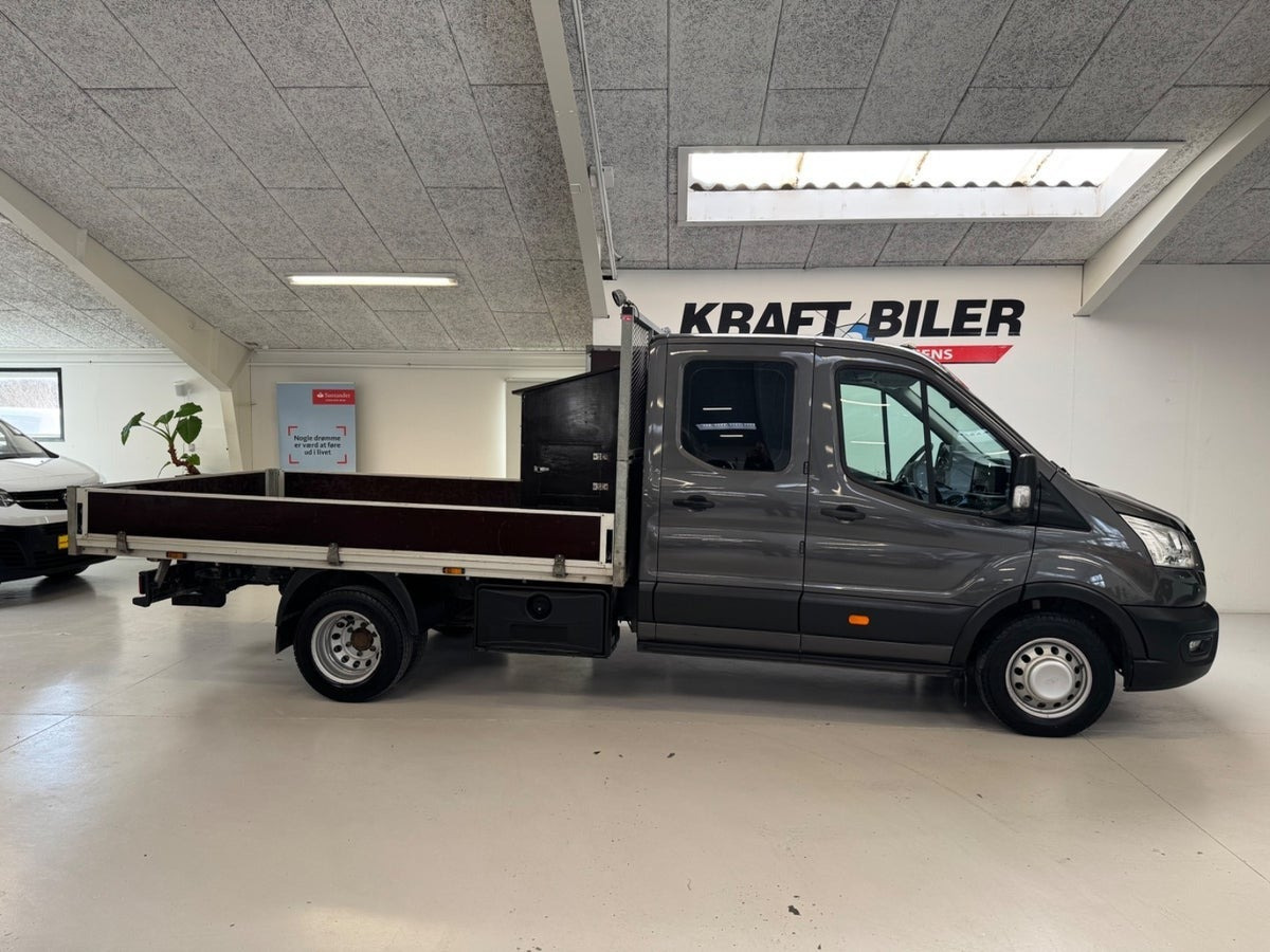 Grå Ford Transit 350 L4 Chassis fra 2020