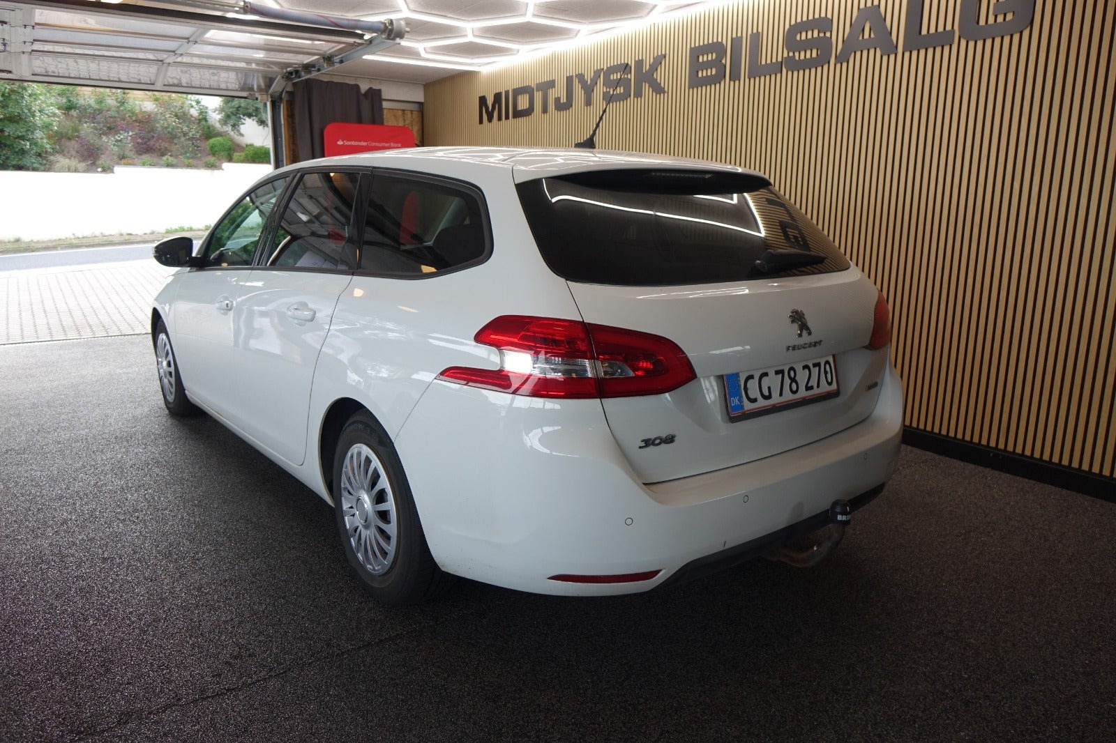 Hvid Peugeot 308 fra 2017