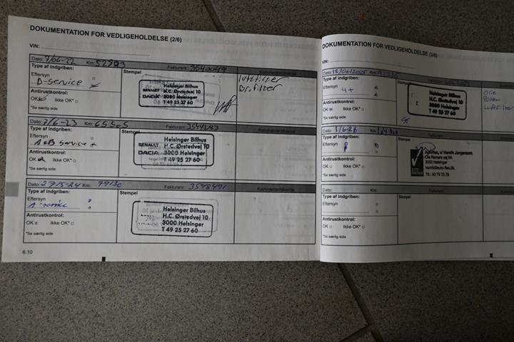 Grå Renault Clio IV fra 2018