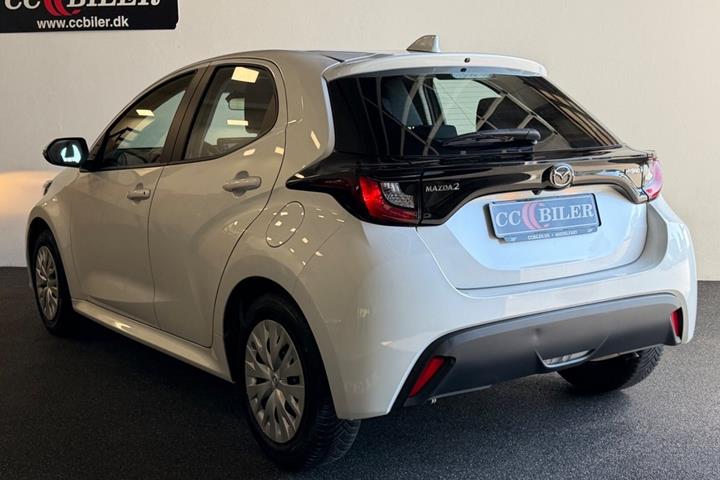 Hvid Mazda 2 fra 2022