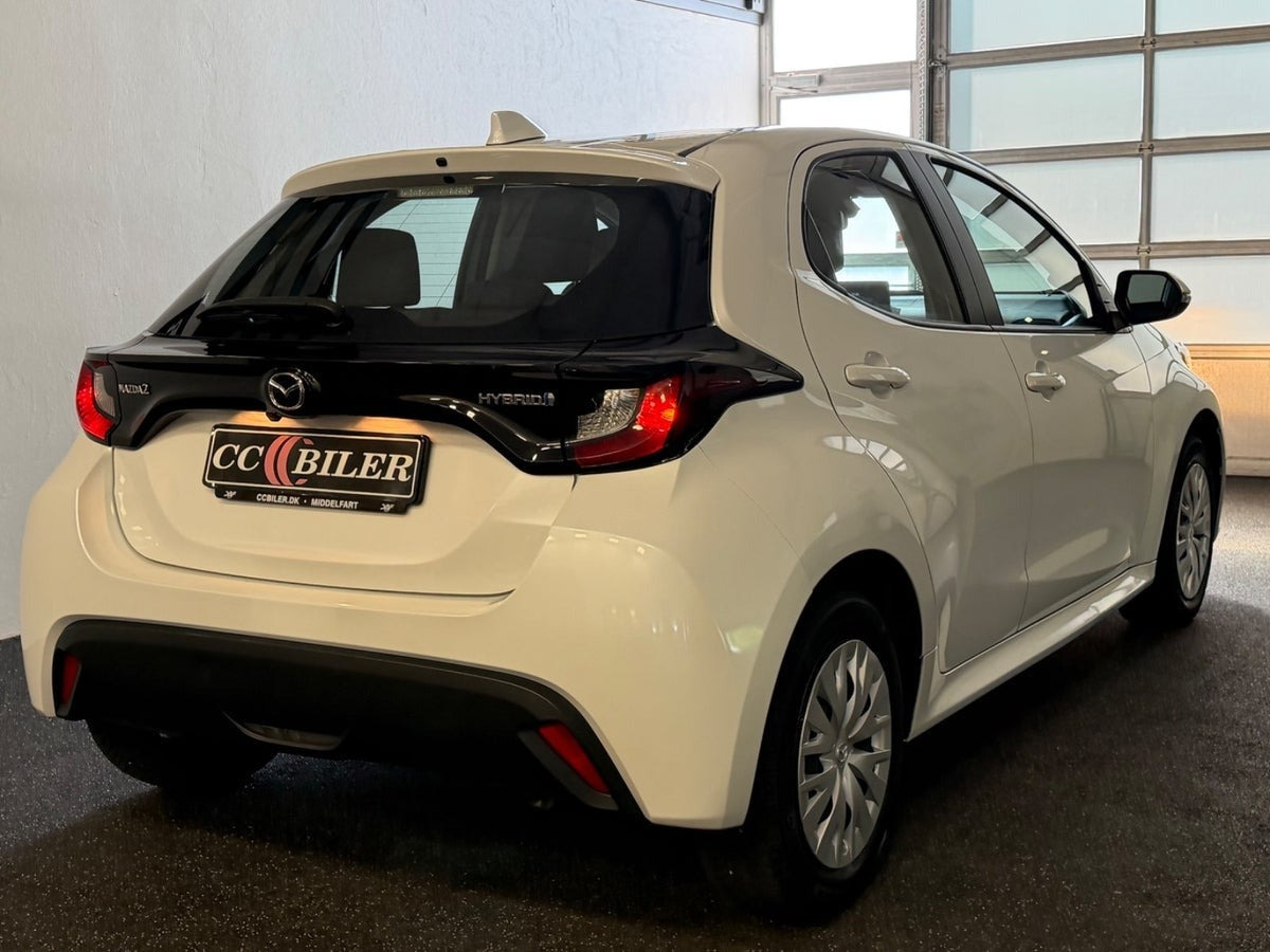Hvid Mazda 2 fra 2022
