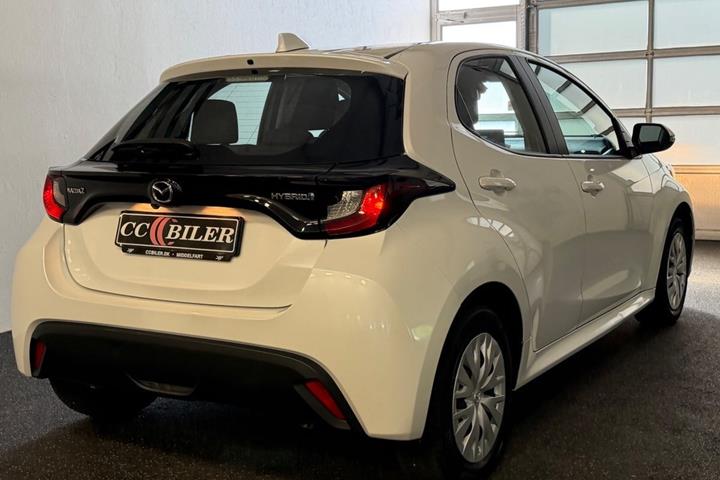 Hvid Mazda 2 fra 2022