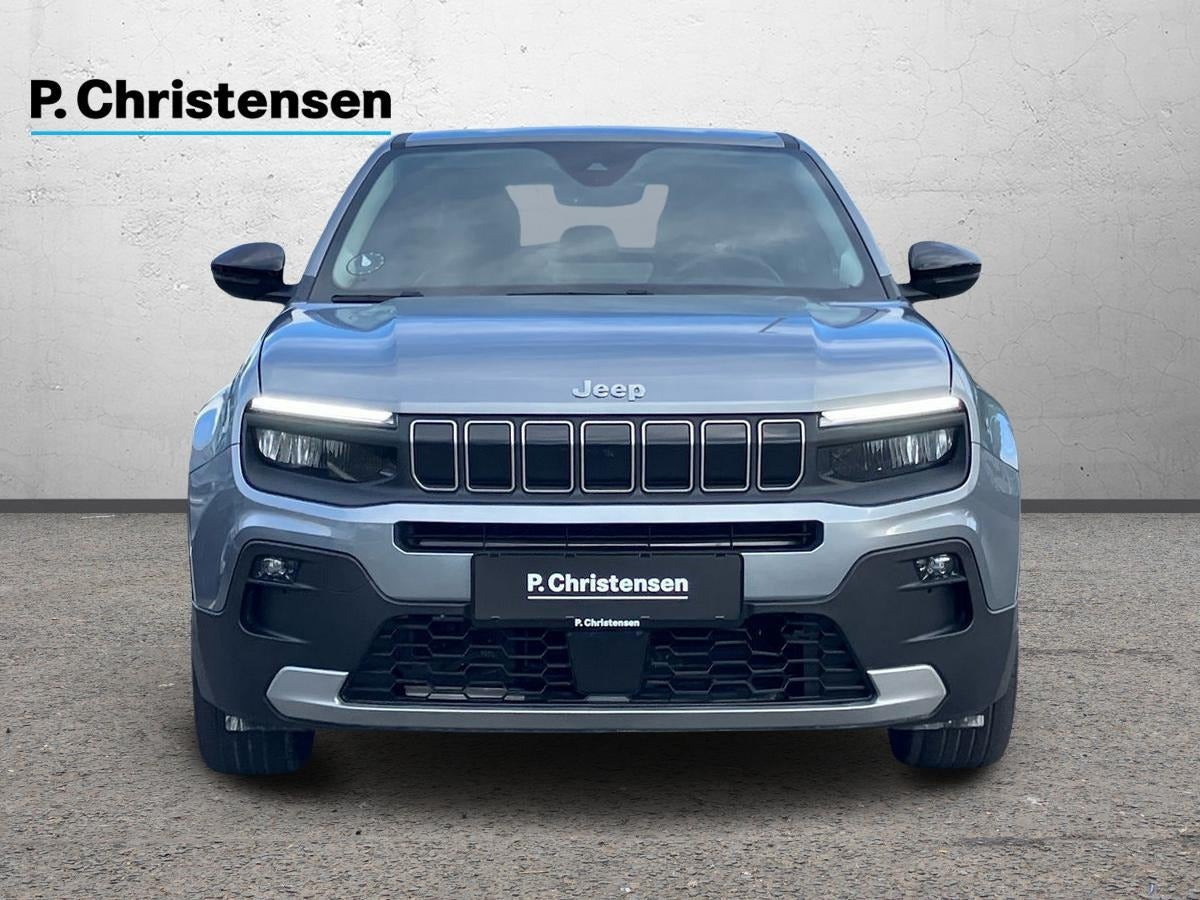 Grå Jeep Avenger fra 2025