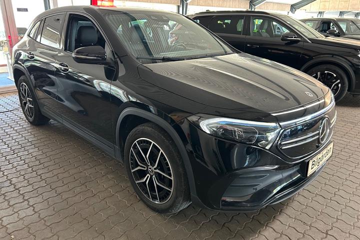 Sort Mercedes EQA250+ fra 2023