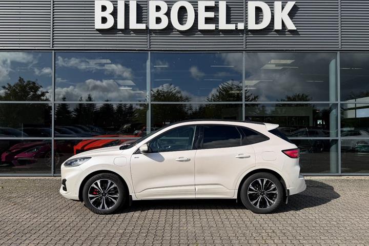 Hvid Ford Kuga fra 2020