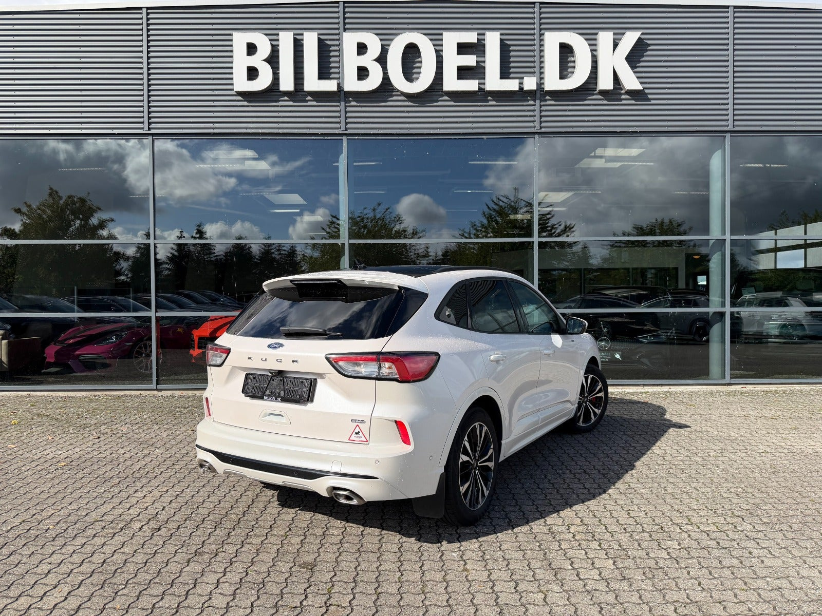 Hvid Ford Kuga fra 2020