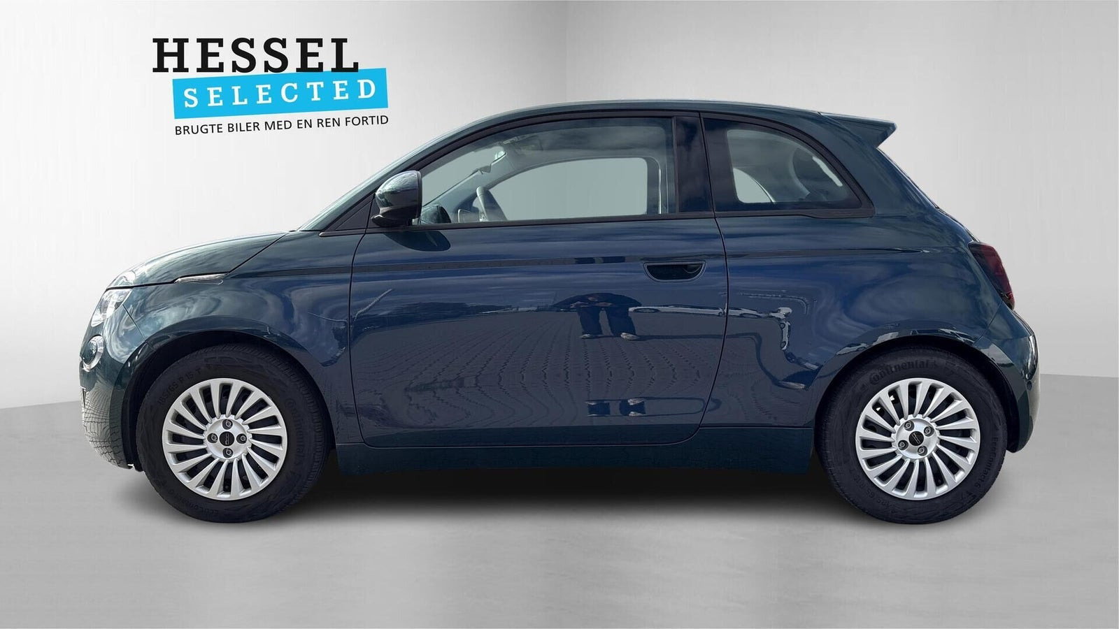 Blå Fiat 500e fra 2024