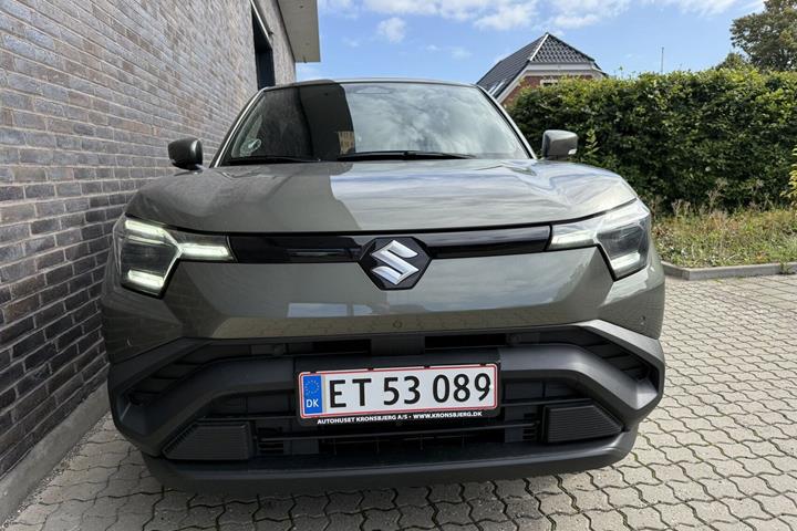 Grøn Suzuki eVitara fra 2026