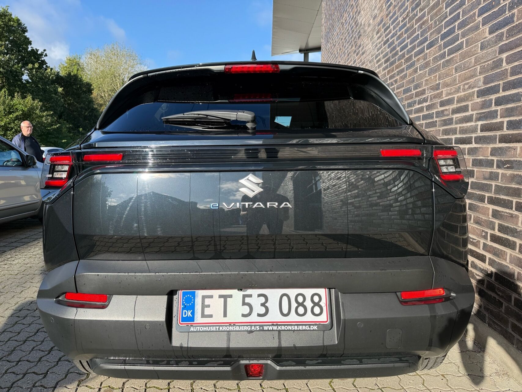 Sort Suzuki eVitara fra 2026