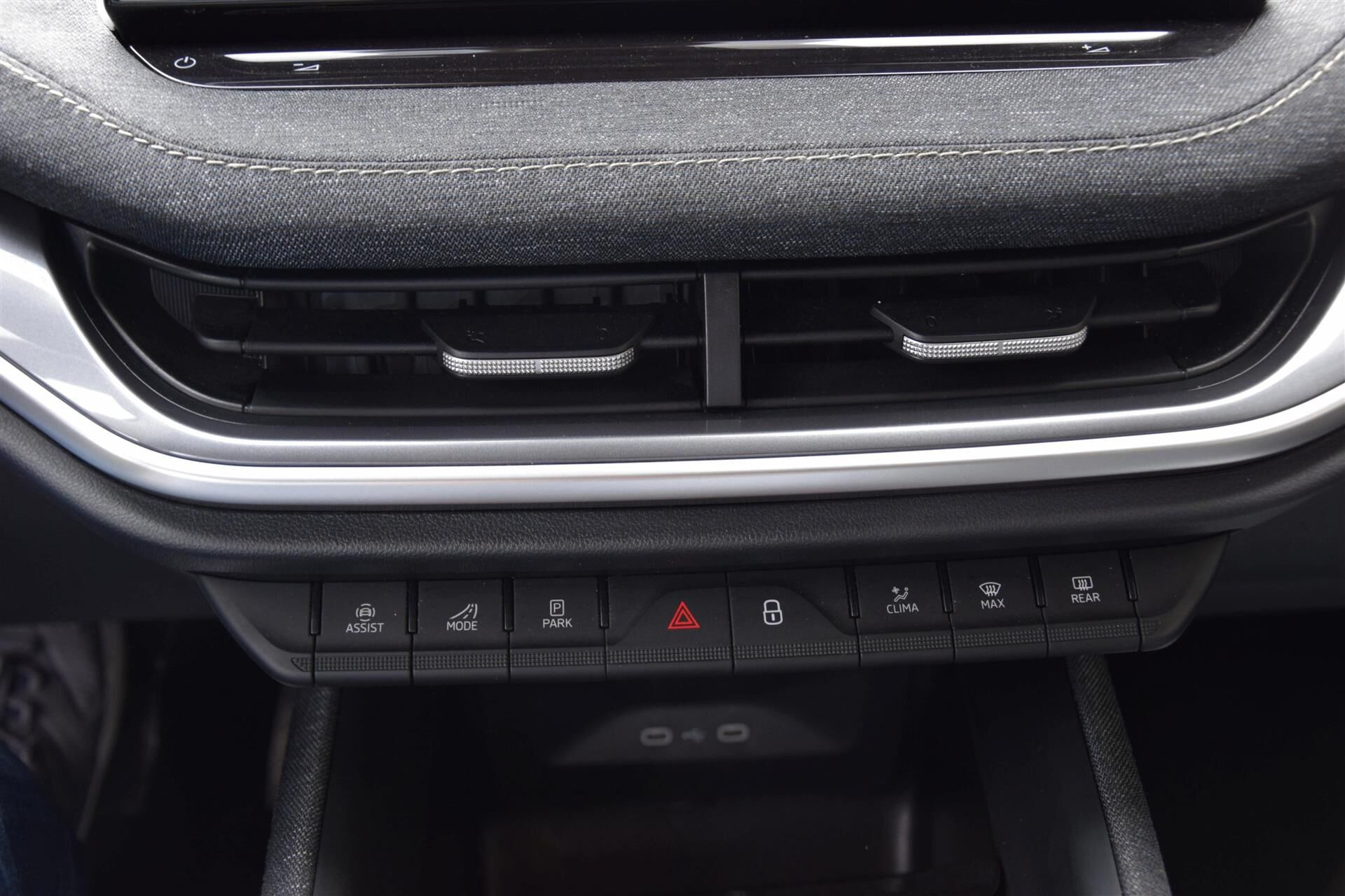 Sort Skoda Elroq fra 2025